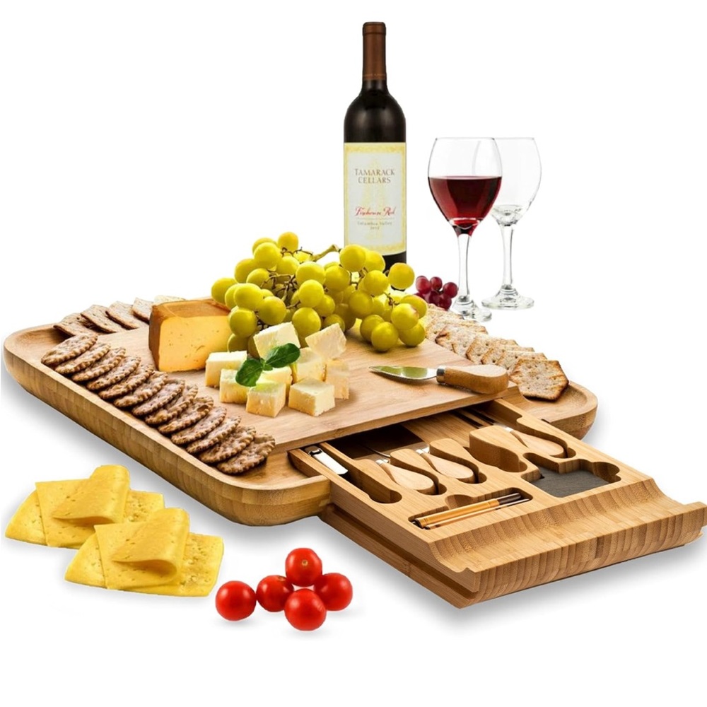 GIFT IDEA! NEW Bambusi Cheese Board with Utensils